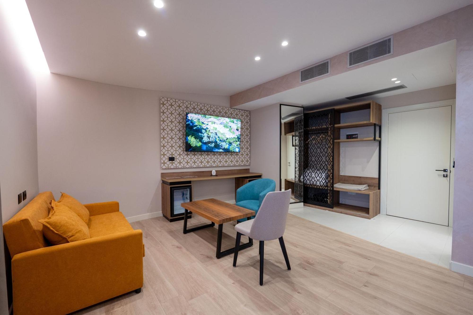 Hotel Dior Κρούγια Εξωτερικό φωτογραφία